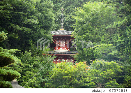 宝山寺　多宝塔 67572613