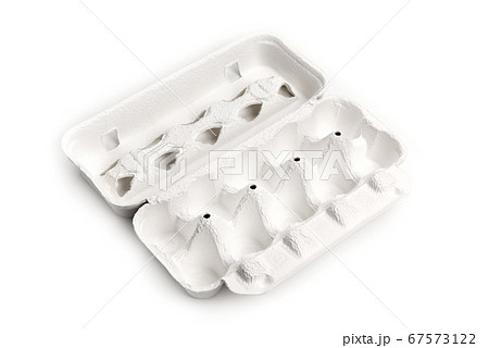 紙パックに入った生卵 67573122