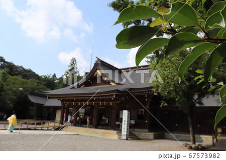 神社へお参り 神社へお参り 67573982