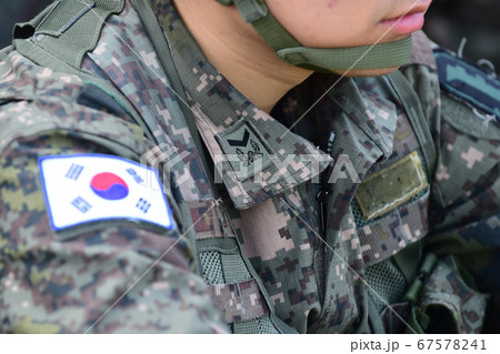 韓国 軍人 軍服 67578241