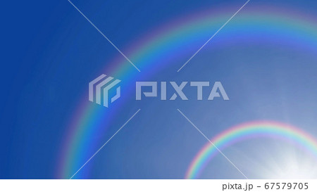 二重に虹が架かった空 67579705