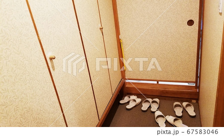 旅館とある一室に集合 旅館とある一室に集合 67583046