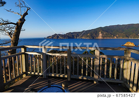静岡県/ 黄金崎 富士見の丘から見える富士山 静岡県/ 黄金崎 富士見の丘から見える富士山 67585427