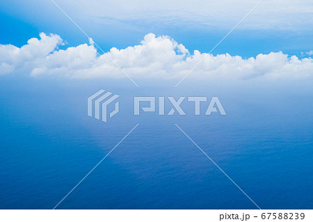 雲 雲 67588239