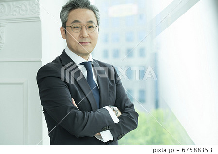 男 男性 男の子 67588353
