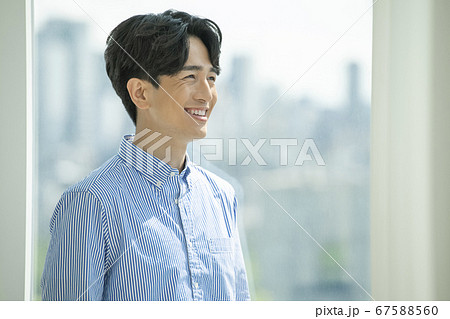 会社員 サラリーマン ビジネスマン 67588560