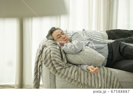 男 男性 男の子 67588887