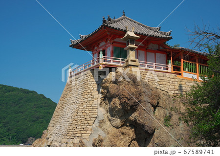 《広島県》晴れの日、磐台寺 阿伏兎観音の風景 《広島県》晴れの日、磐台寺 阿伏兎観音の風景 67589741