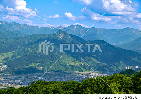 魚沼展望台　魚沼スカイラインから魚沼連峰の景色　景観　 67594938