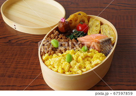 わっぱのそぼろ弁当 67597859