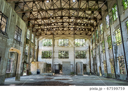 廃墟 大久野島 広島県 廃発電所の写真素材