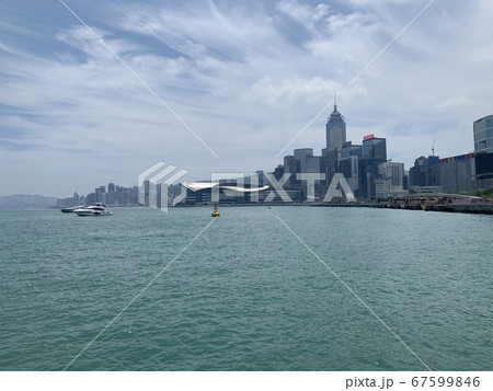香港の海と青い空 香港の海と青い空 67599846