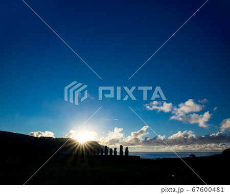 Sunstar and Ahu Tongariki silhouette at dawn Sunstar and Ahu Tongariki silhouette at dawn 67600481