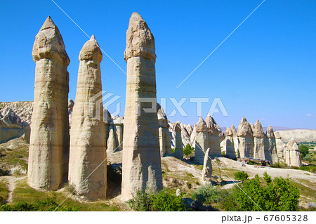トルコ・カッパドキアの愛の谷 67605328