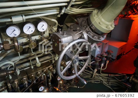 潜水艦の計器 潜水艦の計器 67605392