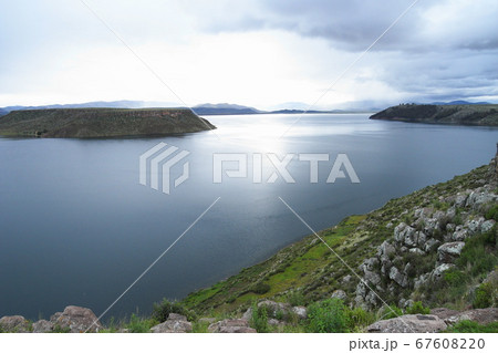 ボリビア、シユスタニ遺跡からみた風景 67608220