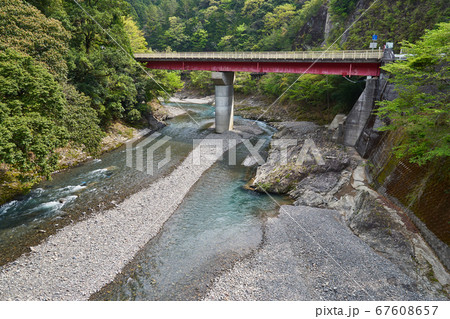 和歌山県 日高川と国道371号 和歌山県 日高川と国道371号 67608657
