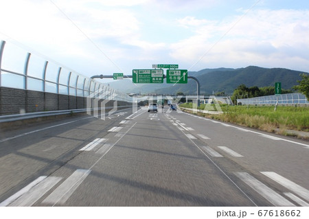 高速道路の走行風景 三ケ日JCT 高速道路の走行風景 三ケ日JCT 67618662