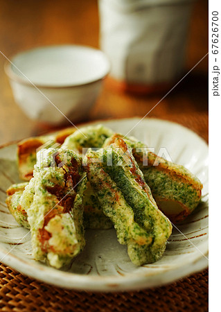 ちくわの磯辺揚げと日本酒 67626700