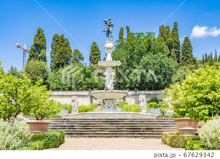 世界遺産　ヴィッラ・メディチェア・ディ・カステッロ庭園　イタリア　フィレンツェ 67629342