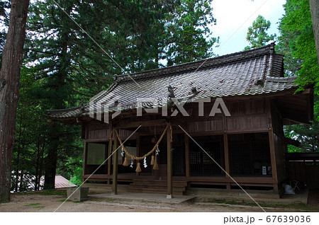 岩村の武並神社の本殿：岐阜県恵那市岩村町 67639036