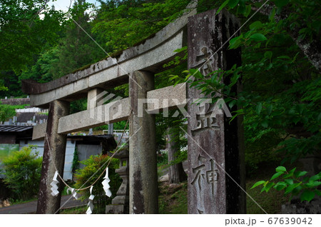 岩村の武並神社の鳥居：岐阜県恵那市岩村町 67639042