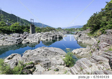 徳島県 春 東みよし町 美濃田の淵 吉野川 徳島県 春 東みよし町 美濃田の淵 吉野川 67640439