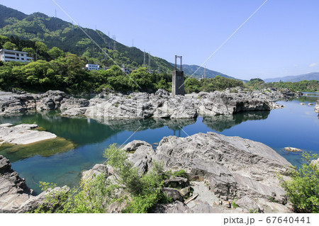 徳島県　春　東みよし町　美濃田の淵　吉野川 67640441