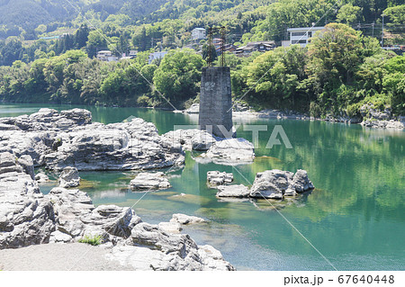徳島県 春 東みよし町 美濃田の淵 吉野川 徳島県 春 東みよし町 美濃田の淵 吉野川 67640448