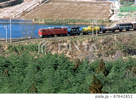 鉄道　国鉄：ED75 牽引貨物列車　 南福島～金谷川 間 67642852