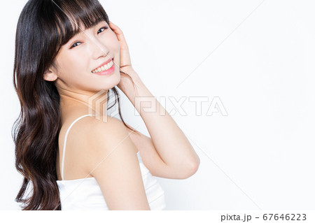 女性 女 女の子 67646223