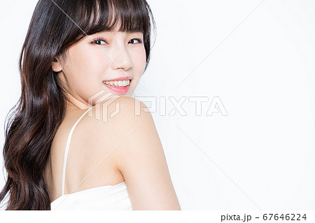 女性 女 女の子 67646224