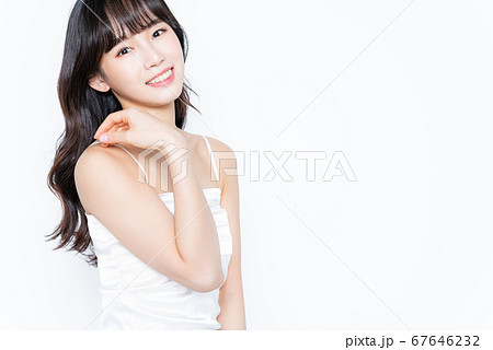 女性 女 女の子 67646232