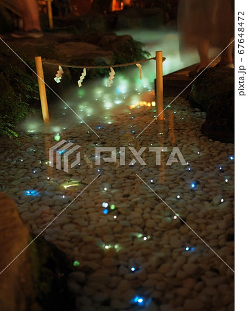 蛍光の川 67648472