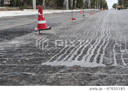 road construction or repair - laying a new layer 67650180
