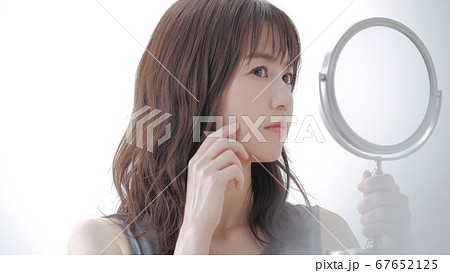 ビューティーイメージ　スキンケア 67652125