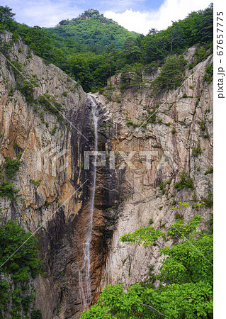韓国 滝 谷 67657775