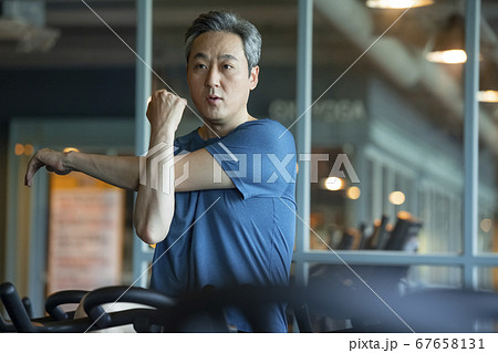 男 男性 男の子 67658131
