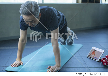 ライフスタイル 男 男性 67658187