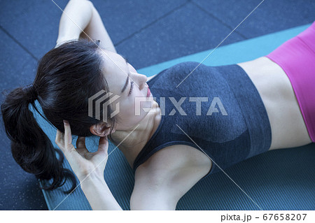 女性 女 女の子 67658207