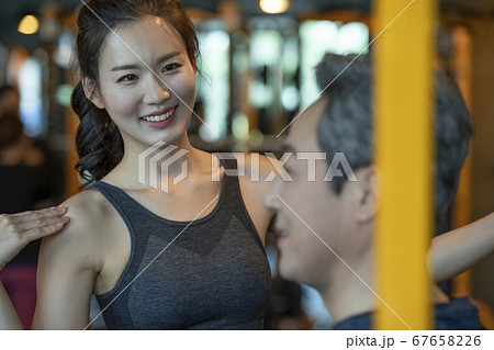 女性 女 女の子 67658226