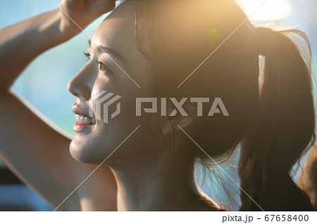 女性 女 女の子 67658400