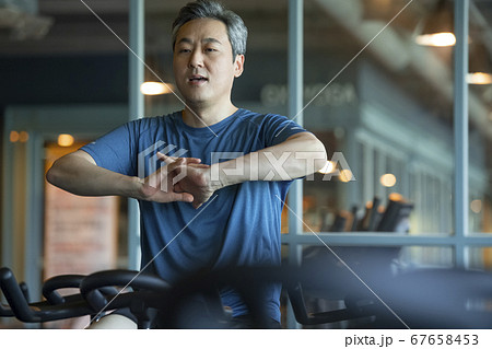 男 男性 男の子 67658453