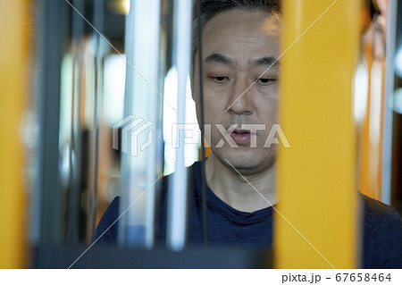 男 男性 男の子 67658464