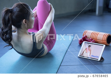 女性 女 女の子 67658465