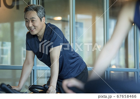 男 男性 男の子 67658466