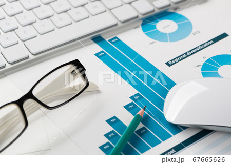 Preparing average sales report 67665626