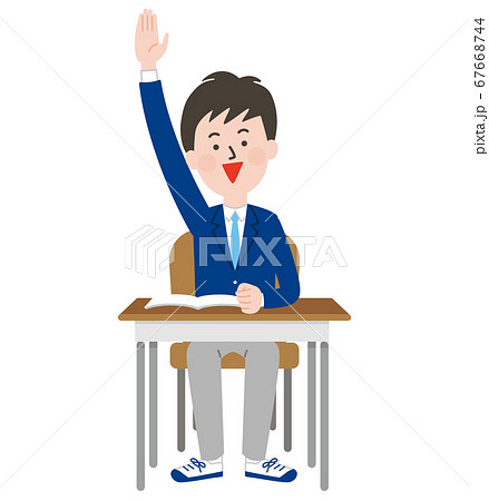 手を上げる笑顔の男子学生 67668744