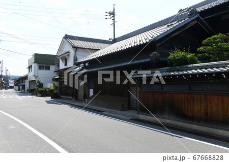 中山道　大井宿の古い町並み 67668828