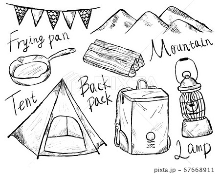 キャンプや旅行の白黒手書きイラストイメージのイラスト素材